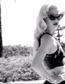 iggy-azalea-photo-shoot-trap-gold-2 iggy-azalea-photo-shoot-trap-gold-2